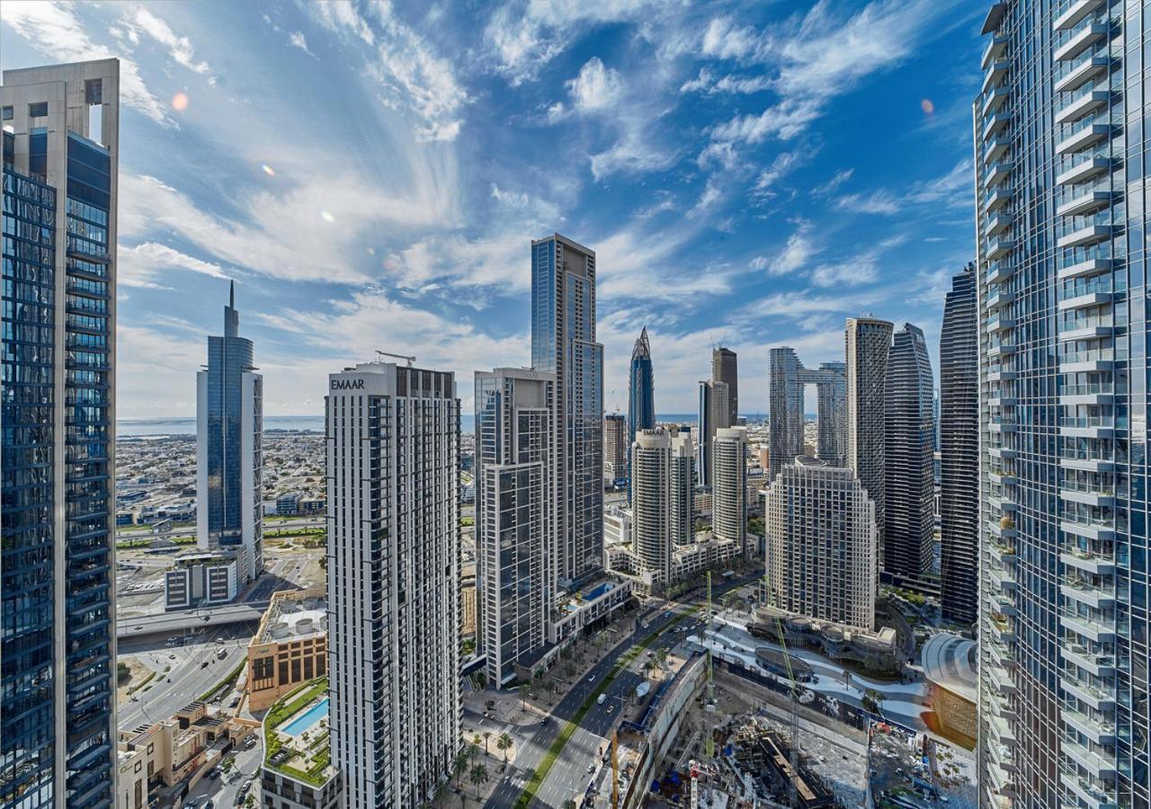 Majestic Act One 2br 42nd Floor- Downtown & Sea View Dubai
